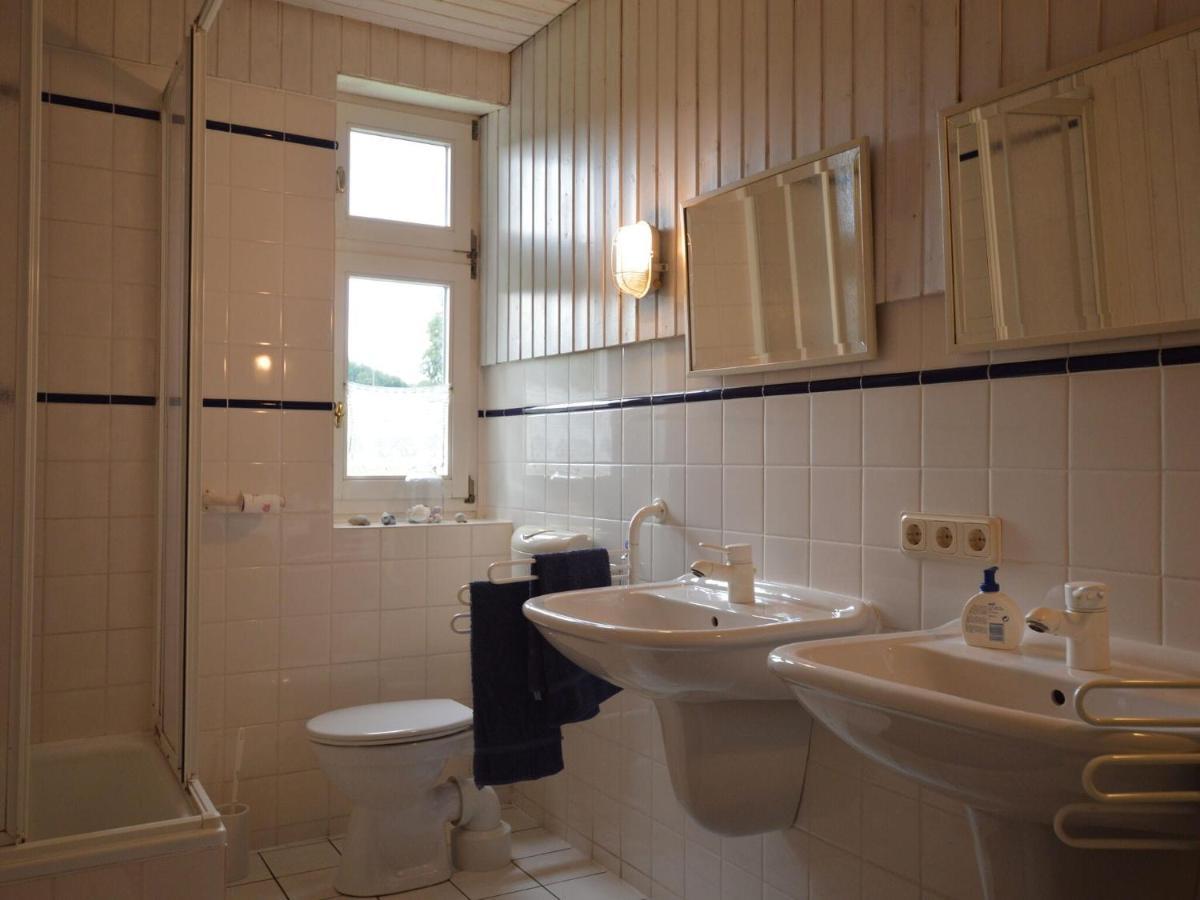 Cozy Holiday Home In Neuendorf With Garden Ngoại thất bức ảnh